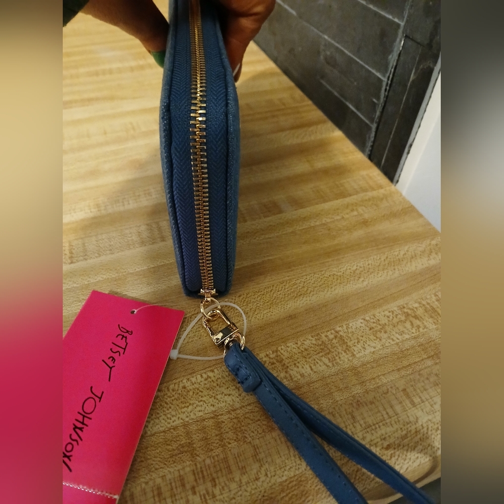 Betsey Johnson Denim W/Embroidered Flower Print Wallet/ Wristlet NWT - Picture 5 of 11